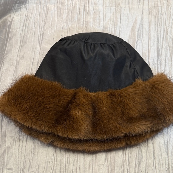 Elegant Brown Faux Fur Hat - Picture 9 of 9